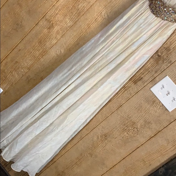 Evening Dress - Picture 5 of 6